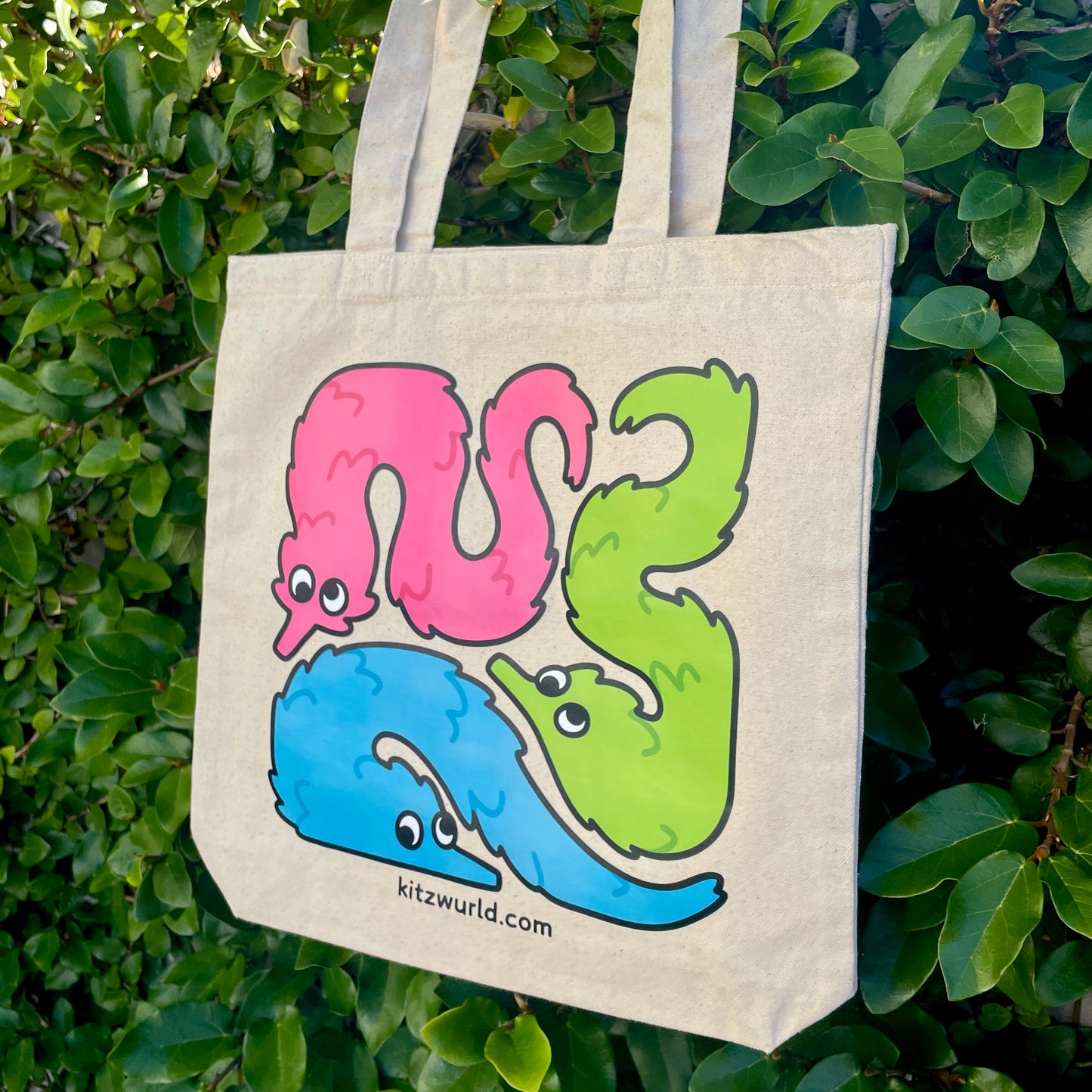 Worm-on-a-String Tote Bags by Kitz Wurld